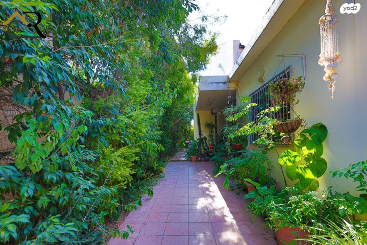 דו משפחתי, פלמ"ח, הנחלים, כפר יונה