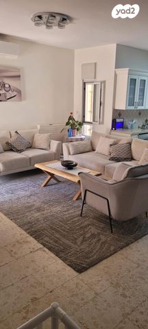 דירת גן, תור 20, נווה מנחם, גבעת זאב