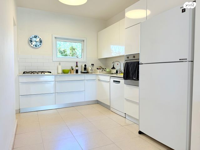 דירה, א.ד. גורדון 55, הרצליה הצעירה, הרצליה