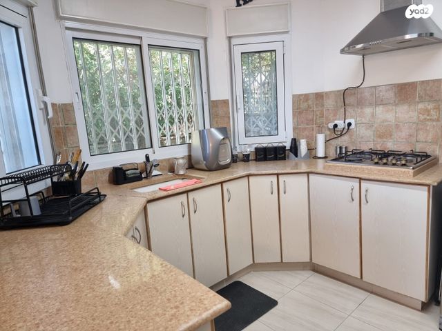 בית פרטי/ קוטג', האלון, מטע