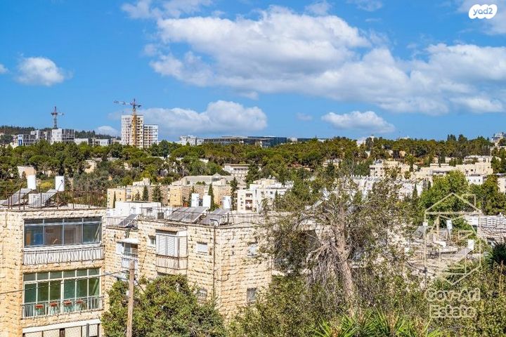 דירה, דב קמחי, גבעת הורדים, רסקו, ירושלים