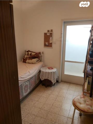 דירה, ז'בוטינסקי, עצמאות יוספטל, בת ים