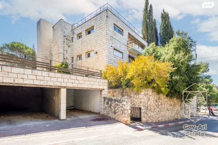 דירה, דב קמחי, גבעת הורדים, רסקו, ירושלים