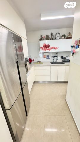 דירה, גבעת התחמושת, קרית שרת מערב, חולון