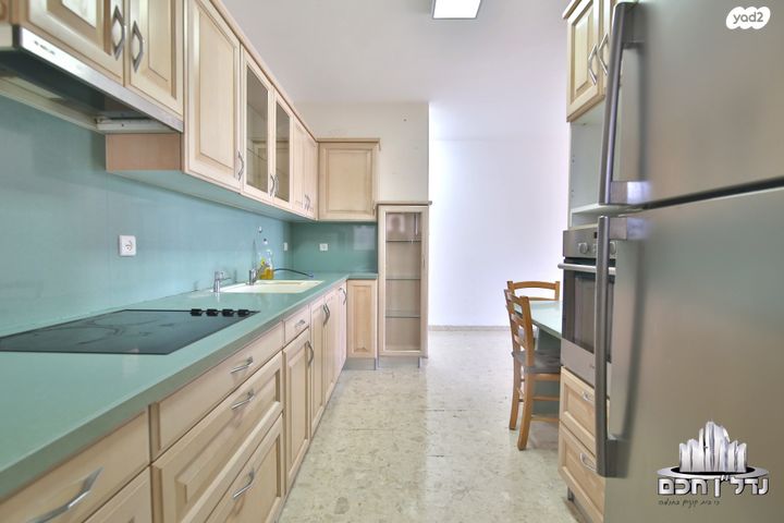 דירה, מנחם בגין, נווה גנים, קרית מוצקין