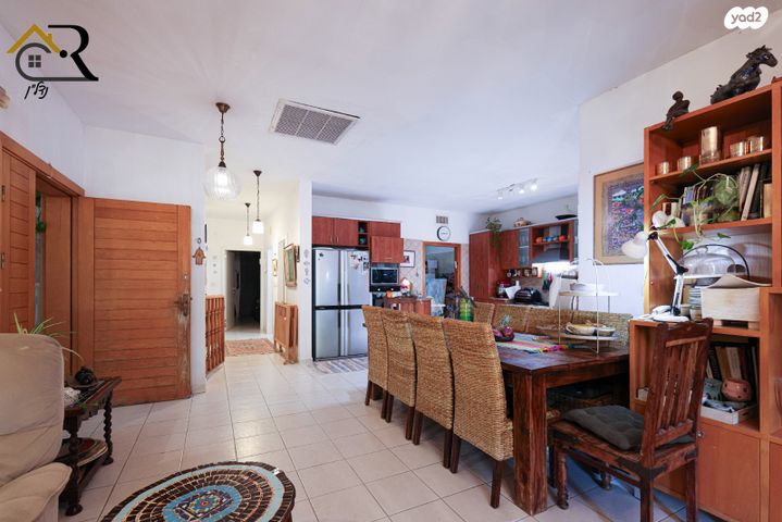 דו משפחתי, פלמ"ח, הנחלים, כפר יונה