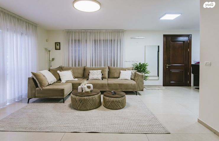 בית פרטי/ קוטג', נתן שאול, גבעת הסלעים, ראש העין