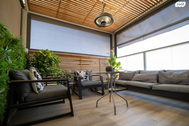 גג/ פנטהאוז, אופקים