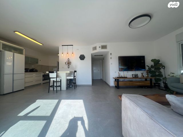 גג/ פנטהאוז, שדרות הערים התאומות, רמות הרכס, באר שבע