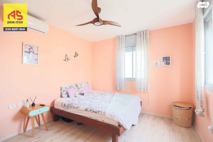 דו משפחתי, גולן, יובלים, פרדס חנה כרכור