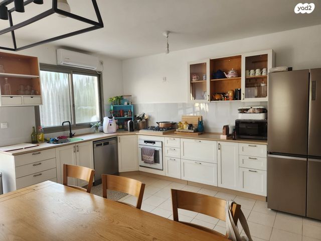 בית פרטי/ קוטג', אחיסמך, אחיסמך