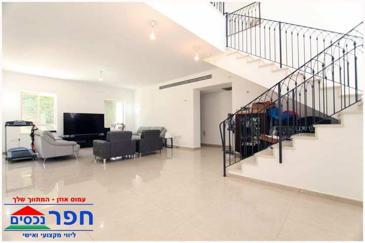 בית פרטי/ קוטג', בחן