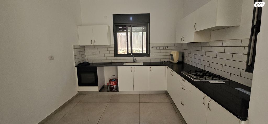 דו משפחתי, שריג 21, שאר העיר, כפר ורדים