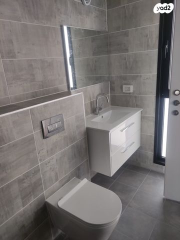 דירה, אמנון ליפקין שחק 6, נוף הטיילת, נתניה