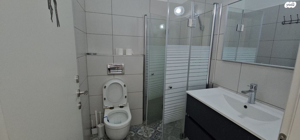 דו משפחתי, שריג 21, שאר העיר, כפר ורדים