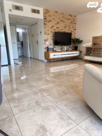 דירה, כפר סבא