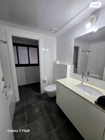 דירה, נווה שרת, תל אביב יפו