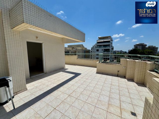 דופלקס, מגדיאל, הוד השרון