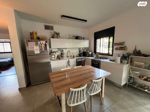 דירת גן, דוד תדהר 6, התקוה, בית יעקב, נווה צה"ל, תל אביב יפו