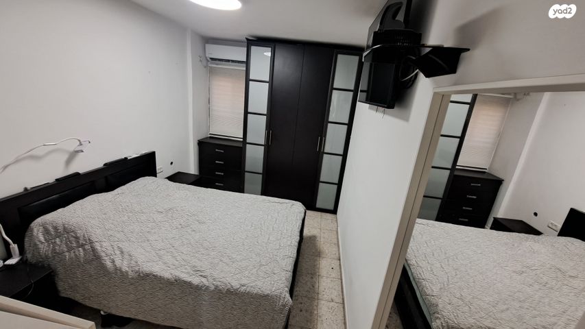 דירה, חולון