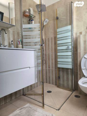 דירה, כפר סבא