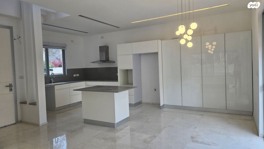 בית פרטי/ קוטג', בני בנימין, גלי הים, נתניה