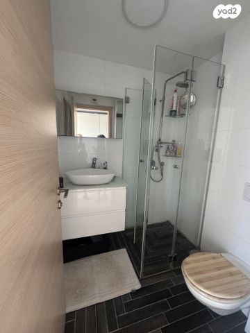 דירה, ניסים אלוני, צמרות איילון, פארק צמרת, תל אביב יפו