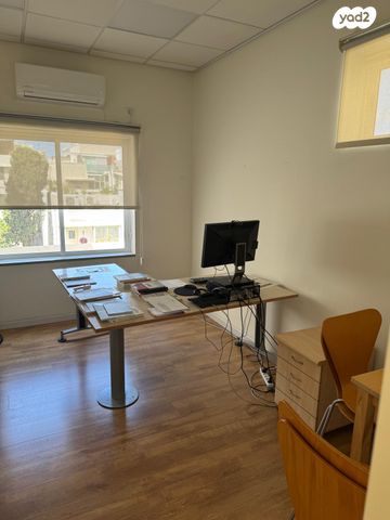 משרדים, אחד העם, תל אביב יפו