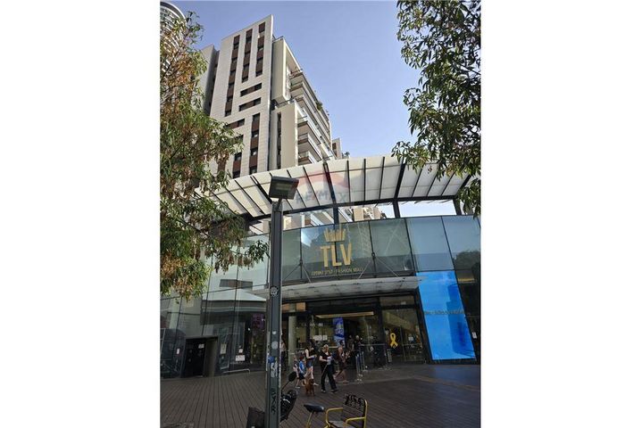 חנויות/ שטח מסחרי, החשמונאים 105, גני שרונה, קרית הממשלה, תל אביב יפו