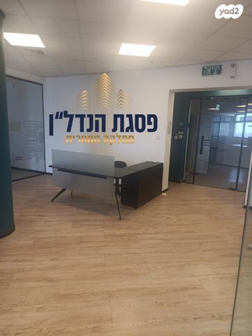 משרדים, מפעלי חבל מודיעים