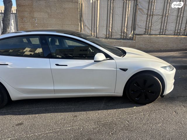 טסלה מודל 3