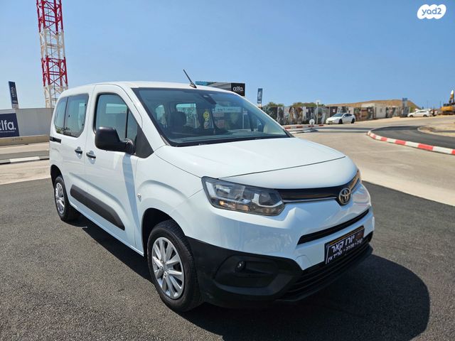 טויוטה פרואייס סיטי