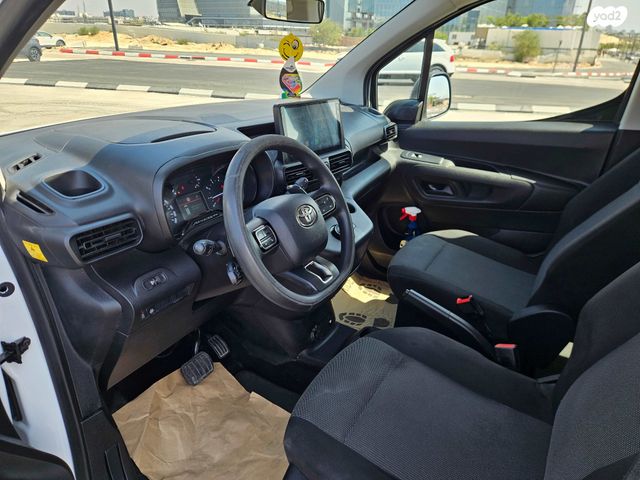 טויוטה פרואייס סיטי