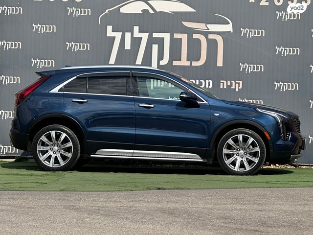 קאדילק XT4