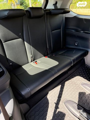 טויוטה גראנד היילנדר