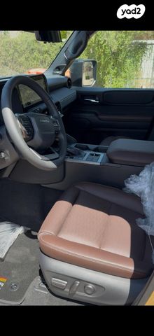 טויוטה לנד קרוזר