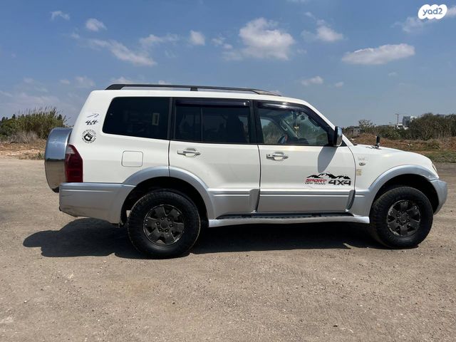 מיצובישי פג'רו