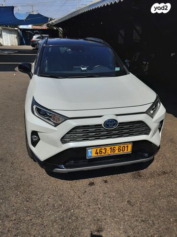 טויוטה RAV4