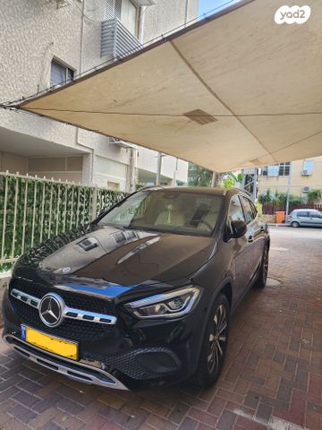 מודעת רכב מרצדס-בנץ GLA
