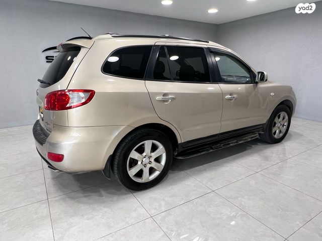 יונדאי סנטה פה