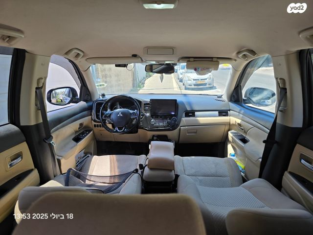 מיצובישי אאוטלנדר