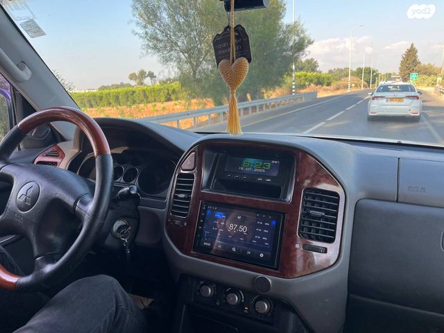 מיצובישי פג'רו