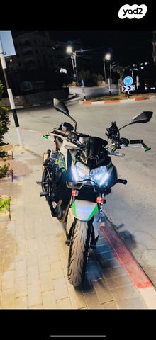 קאוואסאקי Z900