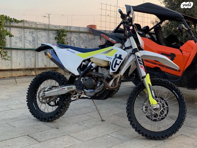 מודעת רכב הוסקוורנה FE350
