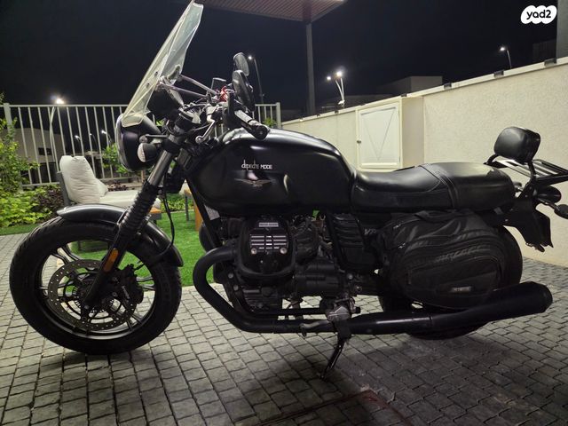 מודעת רכב מוטוגוצי V7 Stone ABS