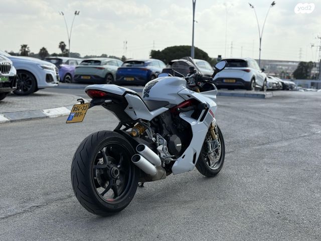 דוקאטי סופר ספורט S