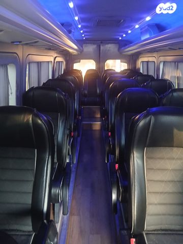 מיניבוסים ורכבי הסעות