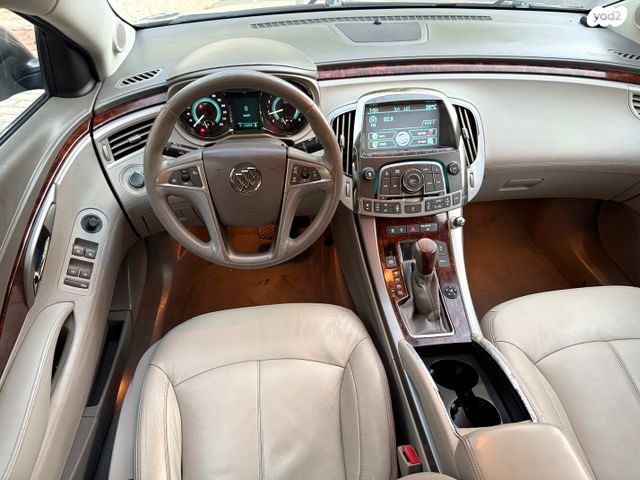 מודעת רכב ביואיק לה-קרוס