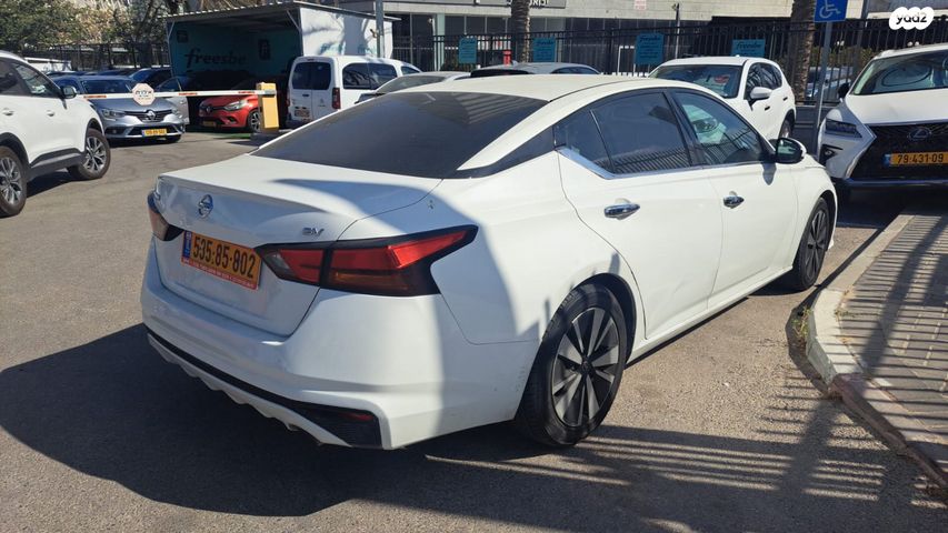 ניסאן אלטימה