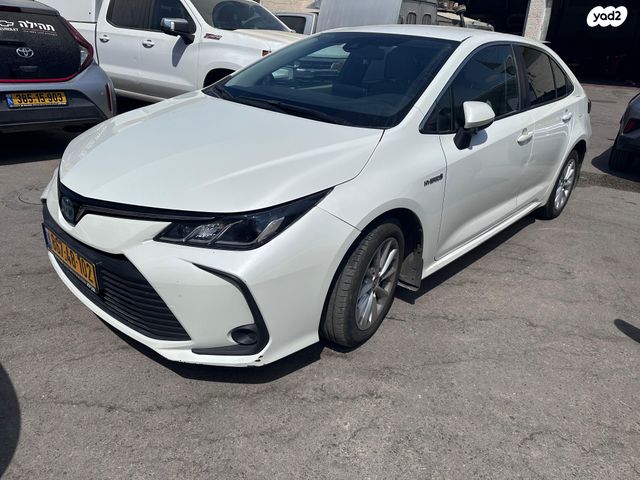 מודעת רכב טויוטה קורולה